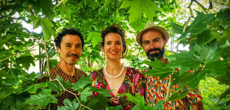 Photo du trio Mano Libre avec Jhon Socha